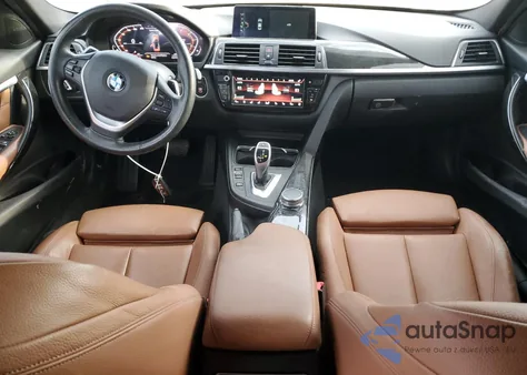 2017 BMW 330 Xi z USA, uszkodzony, nr VIN WBA8D9G33HNU65802